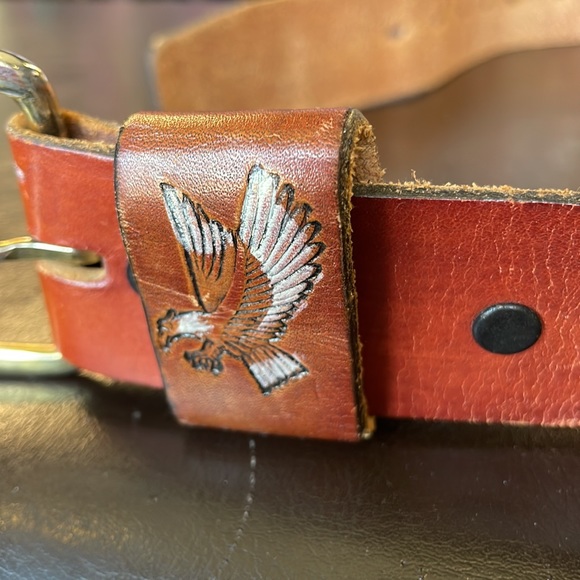 Vintage Embossed Painted Eagles Brown Leather Belt Soaring Eagle Small - Picture 4 of 7